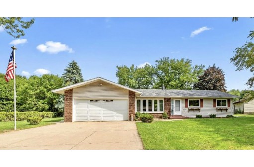 W7072 Lee Street, Lake Mills, WI 53551-1909