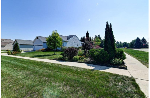 102 Ridgeline Drive, Columbus, WI 53925