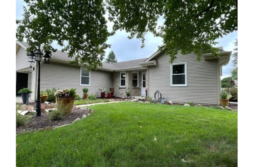 4514 South Wyck Drive, Janesville, WI 53546