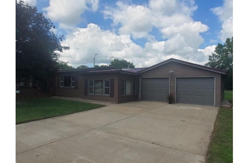 236 W Exchange Street, Lone Rock, WI 53556