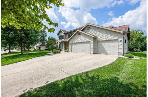 924 Katherine Drive, Sun Prairie, WI 53590