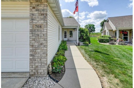 708 Creek Edge Drive, DeForest, WI 53532