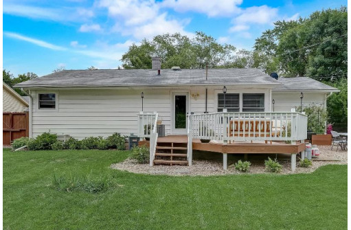 1322 Acewood Boulevard, Madison, WI 53716-1216