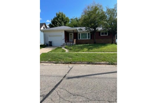 830 9th Street, Monroe, WI 53566