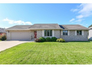 4454 Fieldcrest Drive Janesville, WI 53546