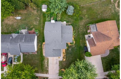 654 Robin Drive, Sun Prairie, WI 53590