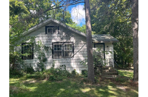 N6649 Larch Road, Delavan, WI 53115