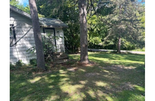 N6649 Larch Road, Delavan, WI 53115