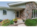 860 Iroquois Circle, Baraboo, WI 53913