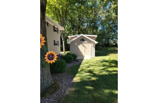 559 Skyline Drive, Edgerton, WI 53534