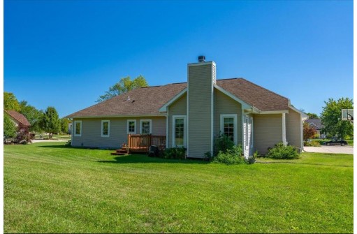 214 Hunters Glen Lane, Johnson Creek, WI 53038