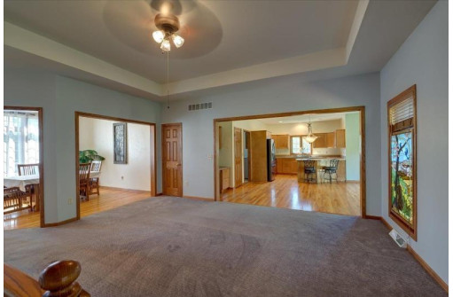 214 Hunters Glen Lane, Johnson Creek, WI 53038