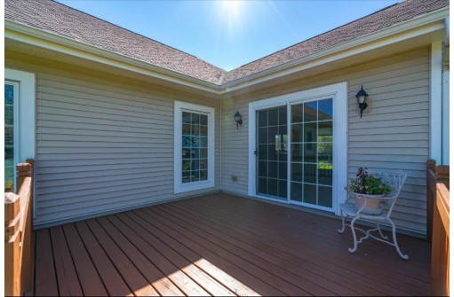 214 Hunters Glen Lane, Johnson Creek, WI 53038