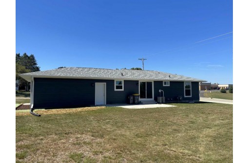 606 30th Avenue, Monroe, WI 53566-1936