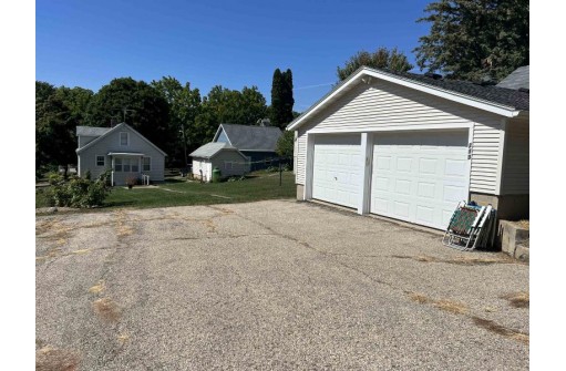 213 N Washington Street, Mount Horeb, WI 53572