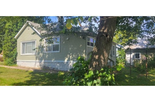 510 Ridge Street, Baraboo, WI 53913