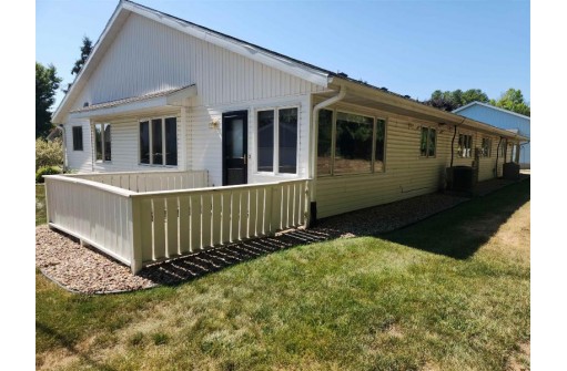 1720 Elizabeth Street 12, Baraboo, WI 53913