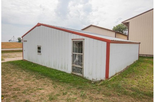 2273 Highway 80, Cuba City, WI 53807