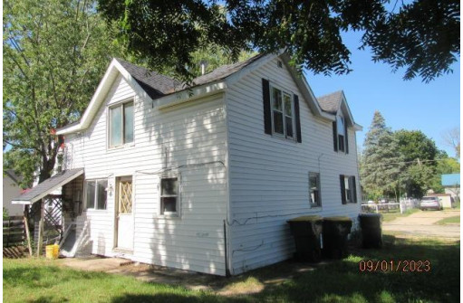 315 W 4th Street, Richland Center, WI 53581