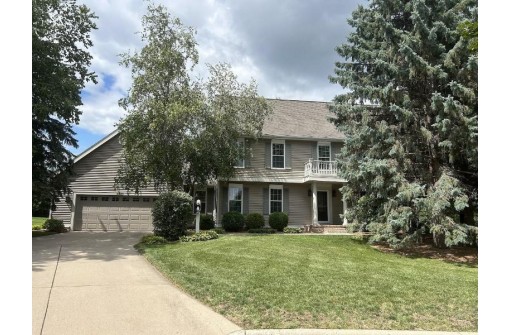 6710 Sandstone Circle, Middleton, WI 53562