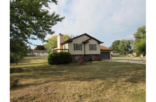 325 W Rice Drive, Beloit, WI 53511