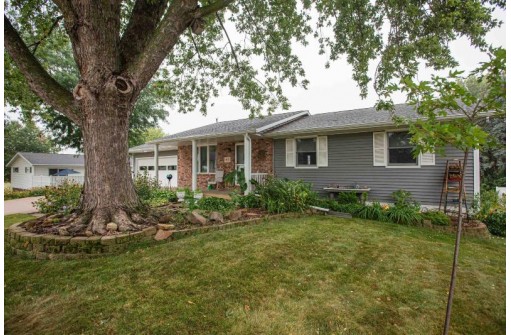 417 W Clemens Street, Cuba City, WI 53807