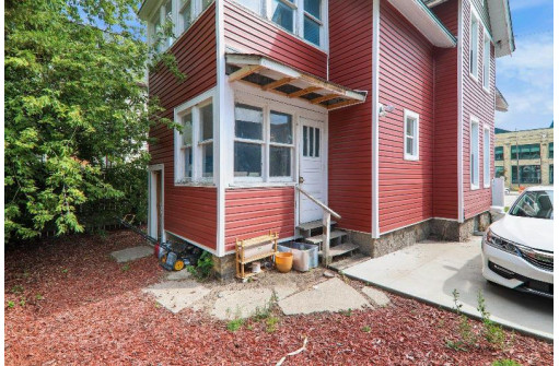 1306 E Washington Avenue, Madison, WI 53703