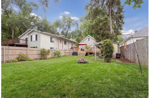 2107 Schlimgen Avenue, Madison, WI 53704