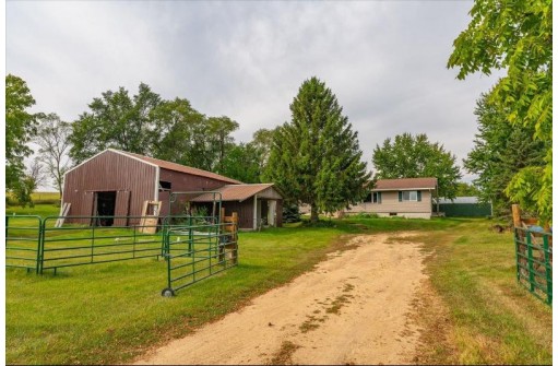 W1054 Highway 92, Brooklyn, WI 53521