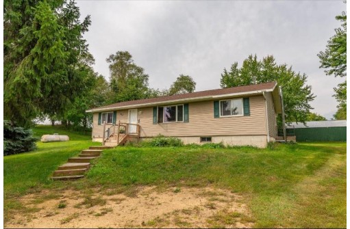 W1054 Highway 92, Brooklyn, WI 53521