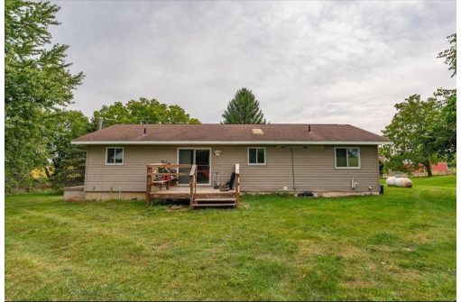 W1054 Highway 92, Brooklyn, WI 53521