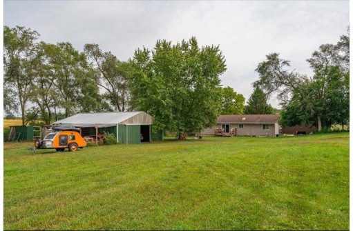 W1054 Highway 92, Brooklyn, WI 53521