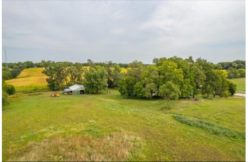 W1054 Highway 92, Brooklyn, WI 53521