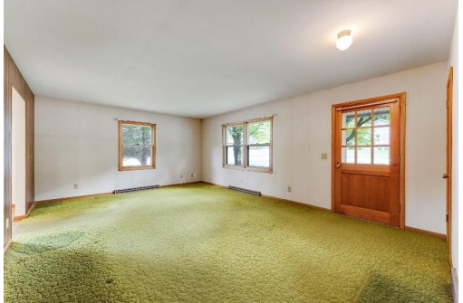 S5490 Gasper Drive, Baraboo, WI 53913