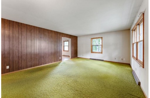 S5490 Gasper Drive, Baraboo, WI 53913