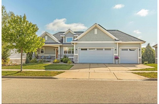 42 Savannah Parkway, Deerfield, WI 53531