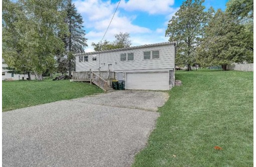 330 River Street, Merrimac, WI 53561