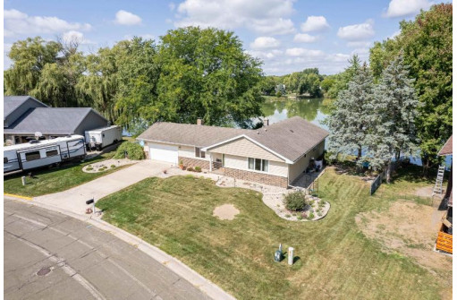 520 Dennis Drive, DeForest, WI 53532