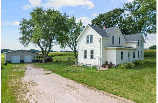 W12041 Sullivan Road, Waterloo, WI 53594