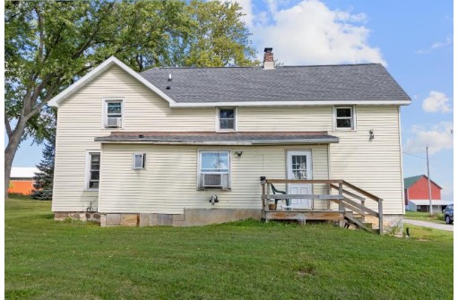 W12041 Sullivan Road, Waterloo, WI 53594