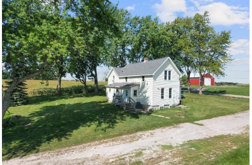 W12041 Sullivan Road, Waterloo, WI 53594