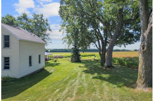 W12041 Sullivan Road, Waterloo, WI 53594