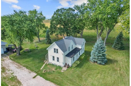 W12041 Sullivan Road, Waterloo, WI 53594