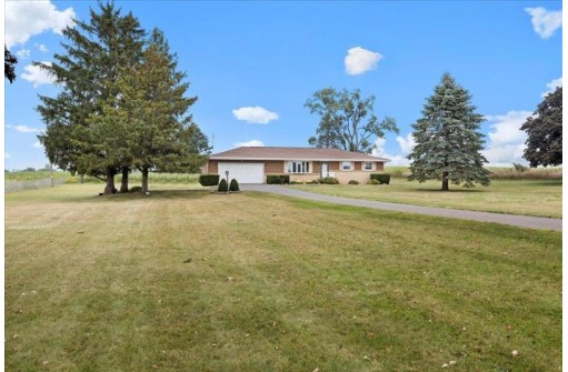 4815 W Spring Creek Road, Beloit, WI 53511