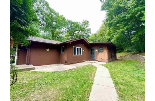 S720 Lovers Lane, Elroy, WI 53929