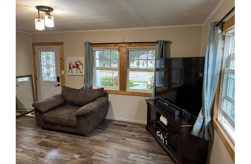 426 Badger Drive, Baraboo, WI 53913