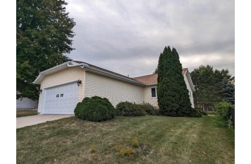 1111 Spruce Drive, Baraboo, WI 53913