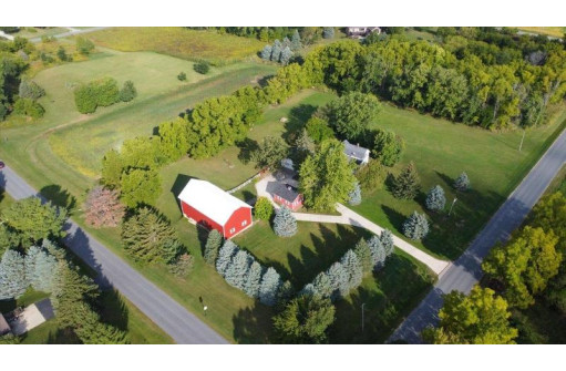 1809 Lake Kegonsa Road, Stoughton, WI 53589