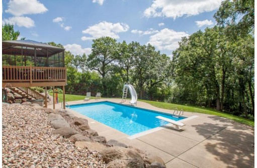 4916 Highwood Circle, Middleton, WI 53562