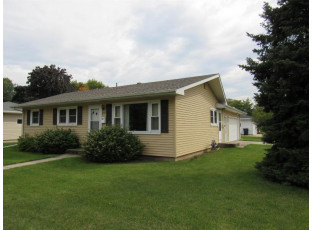 253 Roosevelt Avenue Janesville, WI 53546